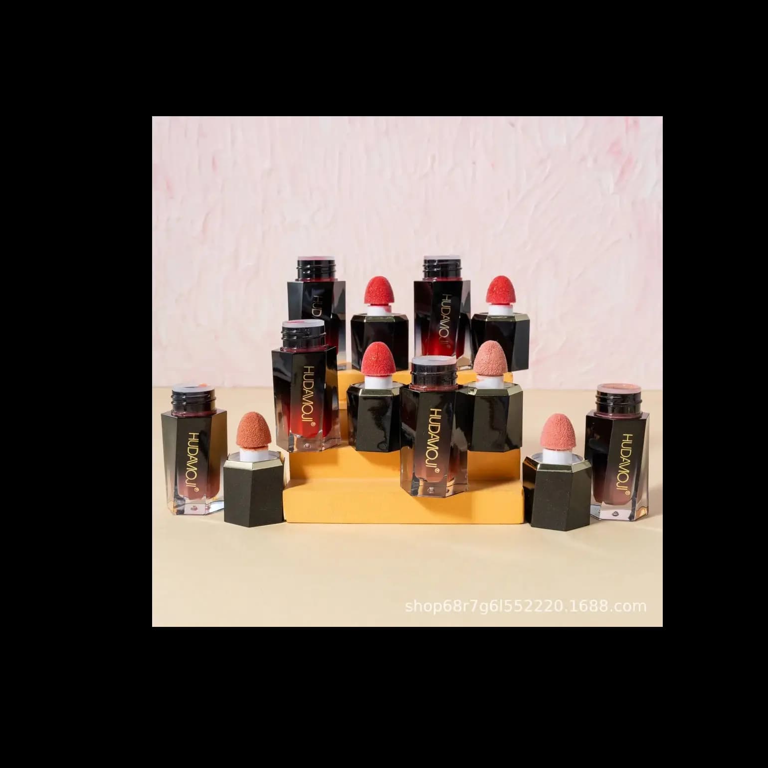 HUDA MOJI CUSION BLUSH 6pcs  set....