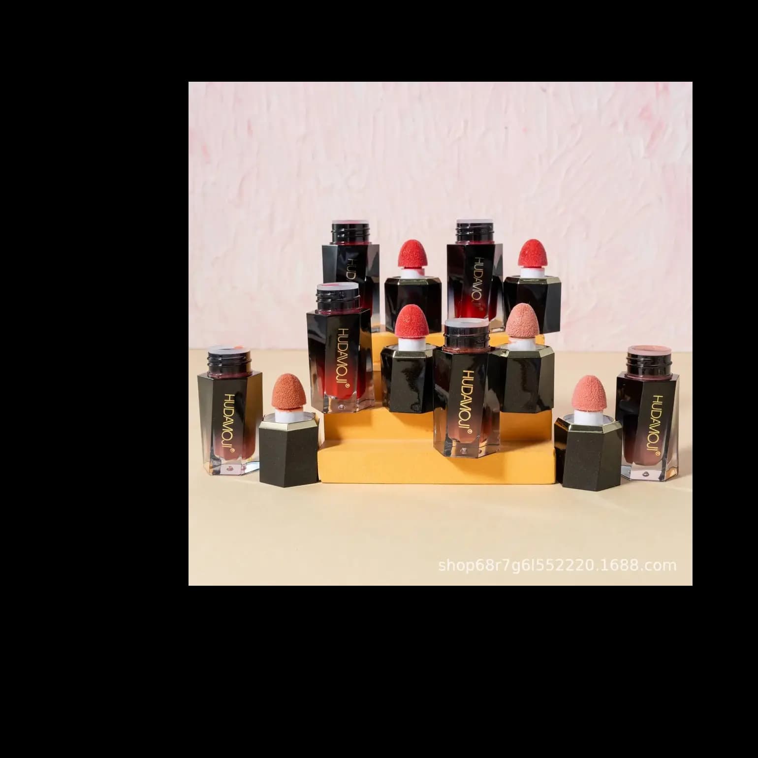 HUDA MOJI CUSION BLUSH 6pcs  set....
